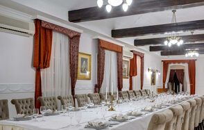 Усадьба. Белый банкетный зал
