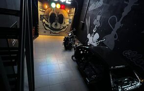 ILLSKILL LOUNGE (ИЛЛСКИЛЛ ЛАУНЖ). Яркое пространство для вашего мероприятия