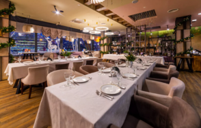 Шато Винтаж. Светлый банкетный зал 