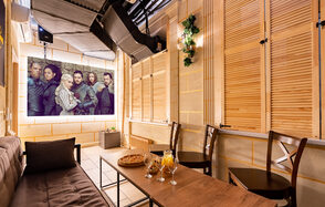 Лофт-зал в стиле известного сериала