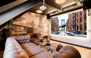 Лофт-зал в стиле большого города