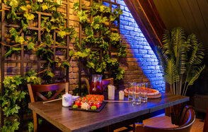 Лофт-зал в магическом стиле