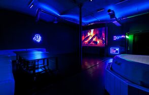 Лофт для светящихся вечеринок