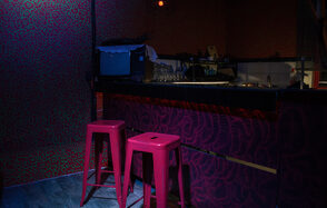 Лофт в стилистике видео-салона