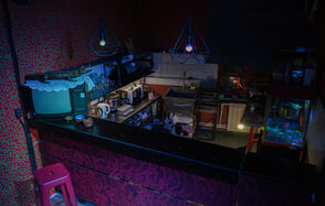 Лофт в стилистике видео-салона