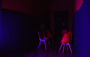 Лофт в стилистике видео-салона