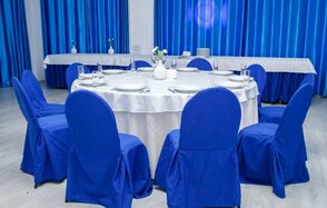 Глинтвейн. Бело-синий банкетный зал