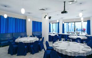 Глинтвейн. Бело-синий банкетный зал