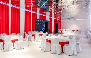 Глинтвейн. Зеркальный банкетный зал