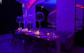 Лофт с панорамными окнами и караоке