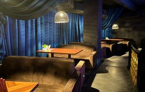 Большой ночной клуб под закрытие