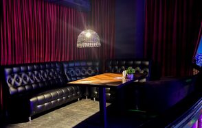 Большой ночной клуб под закрытие