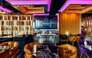 Лаундж-бар под закрытие в Москва-Сити