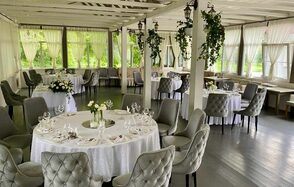 Веранда для банкетов на севере города