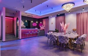 Лофт-зал с дизайнерской отделкой