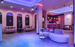 Лофт-зал с дизайнерской отделкой