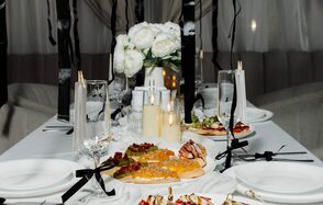 Classic и Dreams. Лофт с двумя залами с караоке и фотозоной