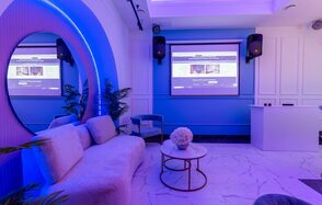 Неоновый лофт для мероприятий