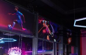 Кибер-лофт с консолями, рулями, VR и ПК