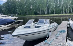 Шестиместный современный катер