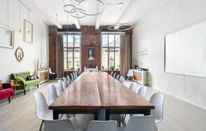 Светлое лофт-пространство с тремя залами