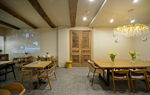 Кафе под закрытие в самом центре Москвы