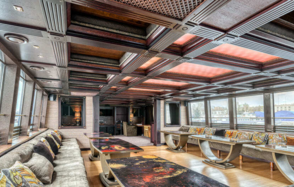 Яхта для круизов