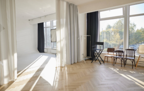 CYCLONE. Белый зал в фототостудии