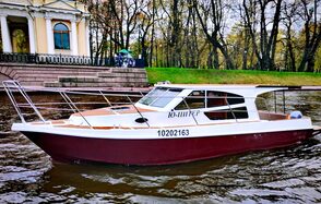 Каютный катер на 11 человек