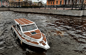 Каютный катер на 11 человек