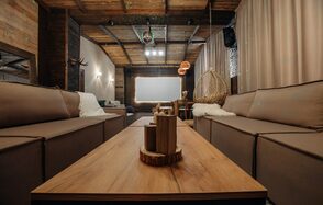 Шале. Стилизованный лофт с камином