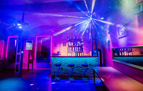 Клубный лофт на набережной в центре Москвы