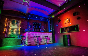 Клубный лофт на набережной в центре Москвы