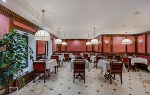 Верона-Евразия. Банкетный зал в английском стиле 