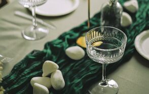 Encanto Studio. Светлая студия с балконом