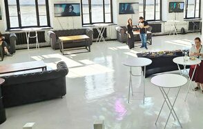 Event Hall. Банкетный зал с большими окнами