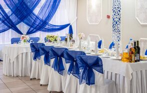 В Двух Шагах. Стильный банкетный зал