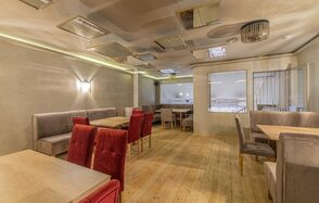 Эйфория. Малый банкетный зал с оригинальным освещением