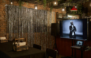 Уютный и стильный лофт с барной стойкой