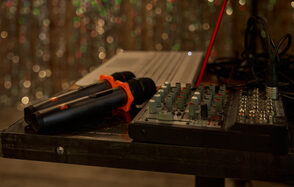 Уютный и стильный лофт с барной стойкой