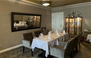  Гусятникоff. Банкетный зал в стиле гостиной усадьбы