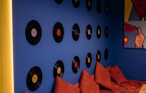 Зал Караоке. Яркое пространство в стиле pop-art