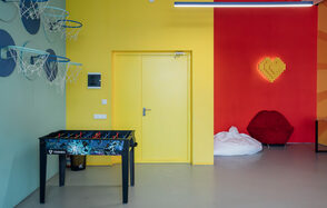 Зал Караоке. Яркое пространство в стиле pop-art