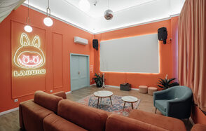 Лабубу. Лофт в розово-лазурном цвете