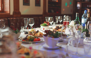 Банкетный зал в гостинице Октябрьская