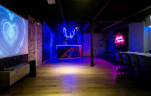 Maybe Loft. Зал Jungle