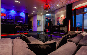 SINKLIT³⁸ Просторный пентхаус с террасой