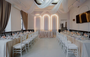 Стильная площадка Суворов холл