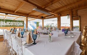 На высоте. Банкетный зал с сауной на крыше