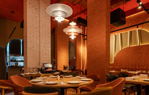 Alare банкетный зал с теплой атмосферой